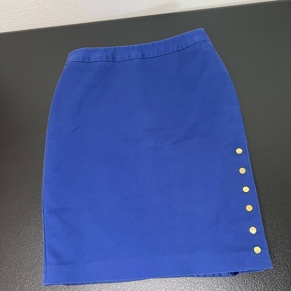 WORTHINGTON Petite Royal Blue Pencil Skirt W/ Gold Plated Clasp Buttons Down Sid - Picture 1 of 4